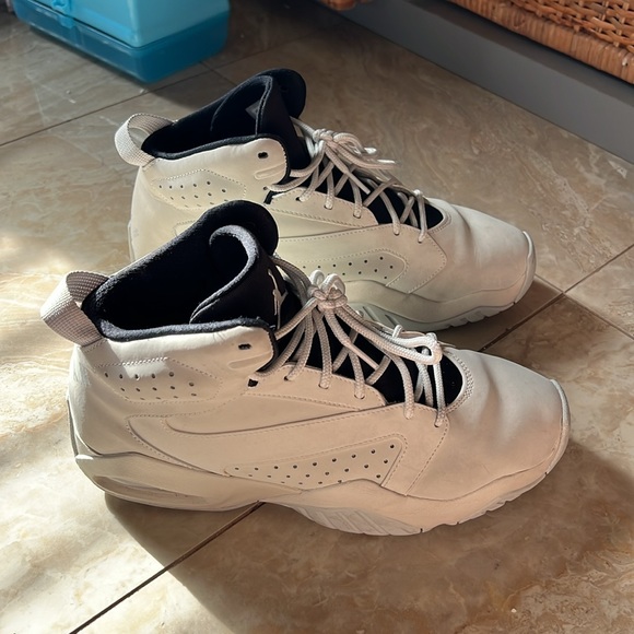 Michael Jordan Lift Off Reflect Silver Light Bone Men’s Size 9 - Picture 3 of 7